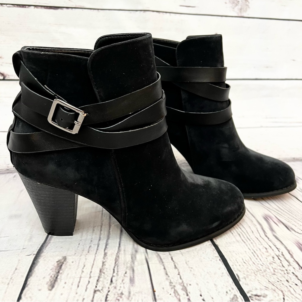 Mi.iM Black Ankle Booties New with box Size 8